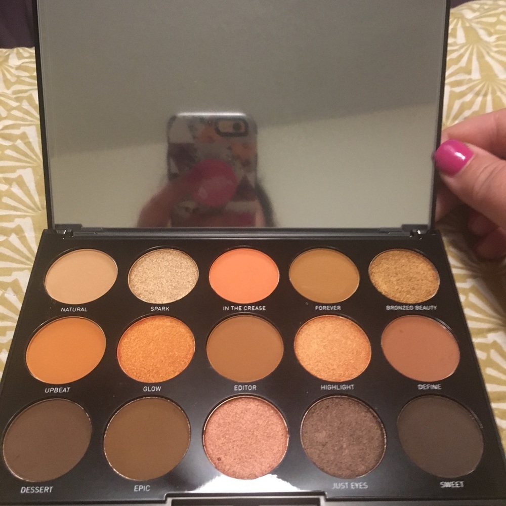 Morphe 15D eyeshadow palette
